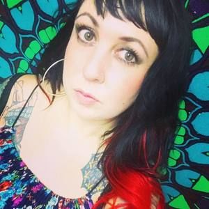 Meet your Posher, Leticia